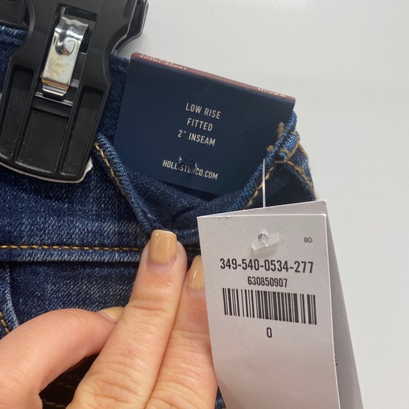 Hollister Jean Shorts - Picture 6 of 11